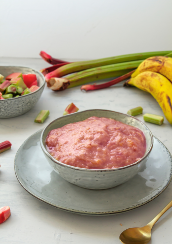 Compote de rhubarbe  la reine-des-prs